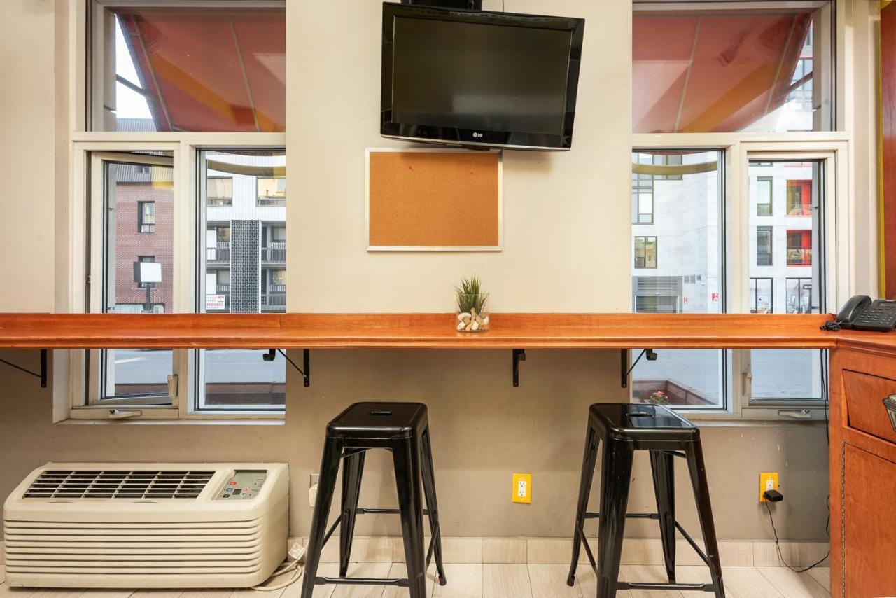 Samesun Montreal Hotel & Hostel Exterior photo